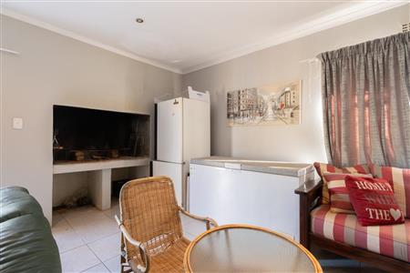 House For Sale in Langerug, Worcester, Western Cape - M121403