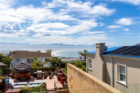 House Unavailable in Signal Hill, Plettenberg Bay, Western Cape - M127110