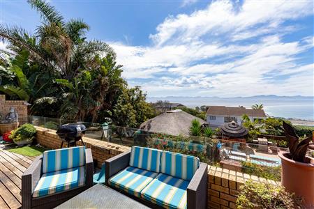 House Unavailable in Signal Hill, Plettenberg Bay, Western Cape - M127110