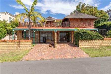 House Unavailable in Signal Hill, Plettenberg Bay, Western Cape - M127110