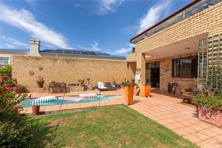 House Unavailable in Signal Hill, Plettenberg Bay, Western Cape - M127110