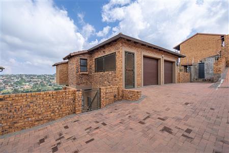 House For Sale in Noordheuwel, Krugersdorp, Gauteng - M127118