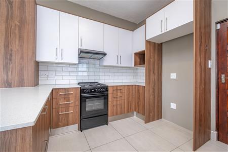 House For Sale in Noordheuwel, Krugersdorp, Gauteng - M127118