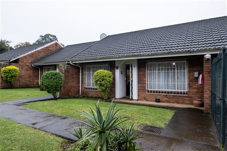 Townhouse For Sale in Howick Central, Howick, KwaZulu Natal - M127127