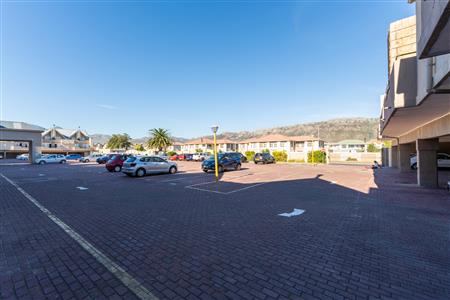 Apartment For Sale in Whispering Pines, Gordons Bay Central, Gordons Bay, Western Cape - M127140