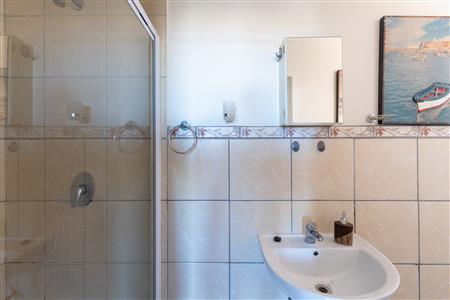 Apartment For Sale in Whispering Pines, Gordons Bay Central, Gordons Bay, Western Cape - M127140