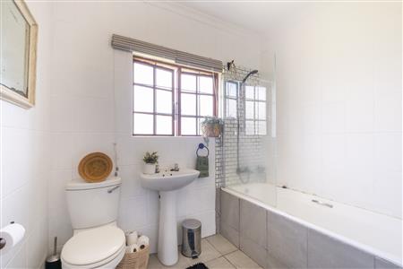False - Townhouse Sold in Hilton Central, Hilton, KwaZulu Natal - M126087