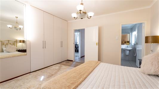 False - House For Sale in Uniepark, Stellenbosch, Western Cape - M127161