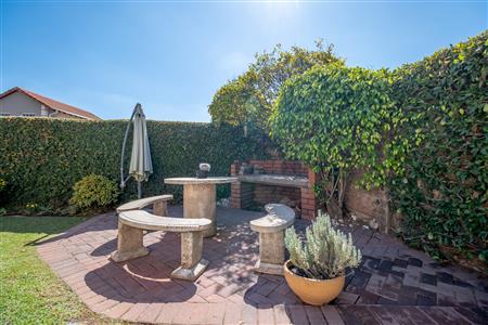 House For Sale in Fourways, Sandton, Gauteng - M127153