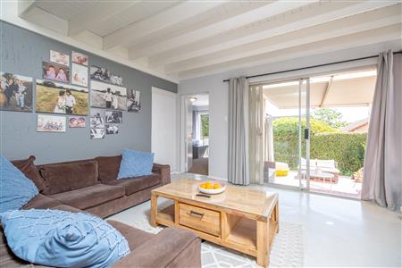 House For Sale in Fourways, Sandton, Gauteng - M127153