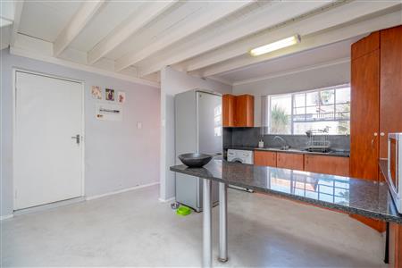 House For Sale in Fourways, Sandton, Gauteng - M127153