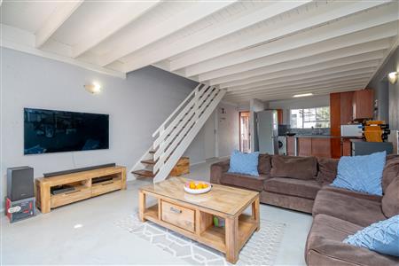 House For Sale in Fourways, Sandton, Gauteng - M127153