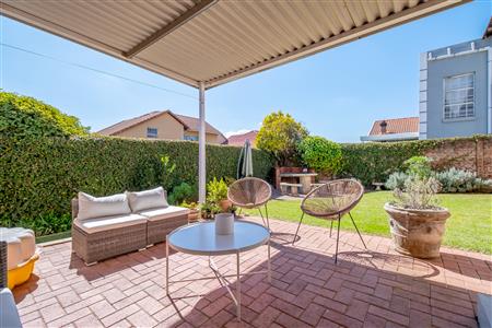 House For Sale in Fourways, Sandton, Gauteng - M127153