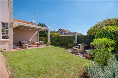 House For Sale in Fourways, Sandton, Gauteng - M127153