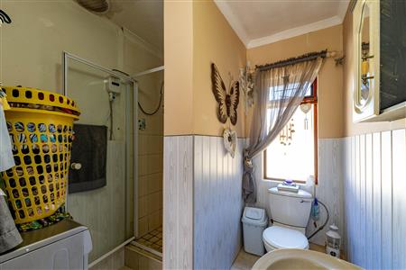 House For Sale in Denneoord, George, Western Cape - M127154