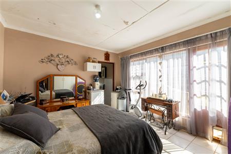 House For Sale in Denneoord, George, Western Cape - M127154