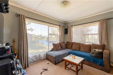 House For Sale in Denneoord, George, Western Cape - M127154