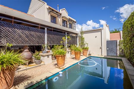 False - House For Sale in Fourways, Sandton, Gauteng - M123631