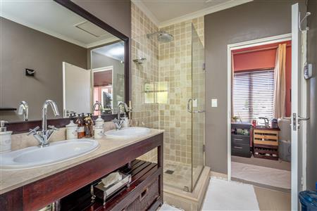 False - House For Sale in Fourways, Sandton, Gauteng - M123631
