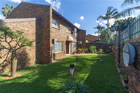 Townhouse For Sale in Sterpark, Polokwane, Limpopo - M127177
