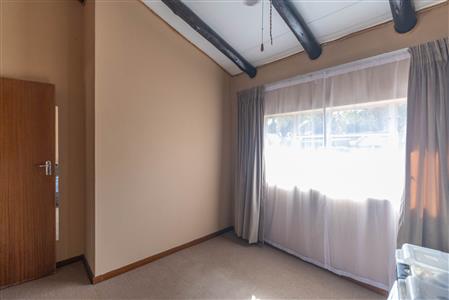 Townhouse For Sale in Sterpark, Polokwane, Limpopo - M127177