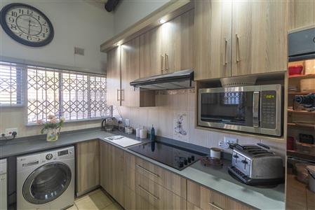 Townhouse For Sale in Sterpark, Polokwane, Limpopo - M127177