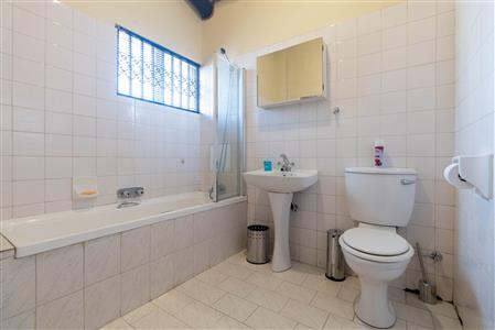 Townhouse For Sale in Sterpark, Polokwane, Limpopo - M127177