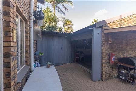 Townhouse For Sale in Sterpark, Polokwane, Limpopo - M127177
