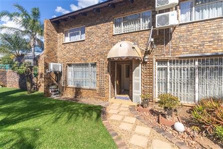 Townhouse For Sale in Sterpark, Polokwane, Limpopo - M127177