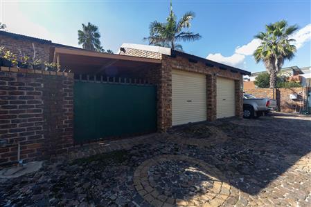 Townhouse For Sale in Sterpark, Polokwane, Limpopo - M127177