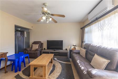 Townhouse For Sale in Sterpark, Polokwane, Limpopo - M127177