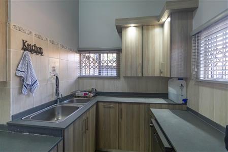 Townhouse For Sale in Sterpark, Polokwane, Limpopo - M127177