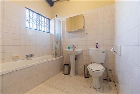 Townhouse For Sale in Sterpark, Polokwane, Limpopo - M127177