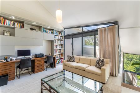 False - Apartment For Sale in Camps Bay, Cape Town, Western Cape - M126552