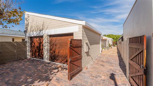 False - House For Sale in Zeekoevlei, Cape Town, Western Cape - M127085