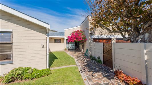 False - House For Sale in Zeekoevlei, Cape Town, Western Cape - M127085