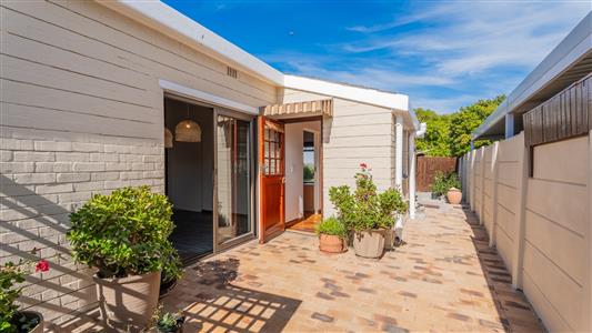 False - House For Sale in Zeekoevlei, Cape Town, Western Cape - M127085
