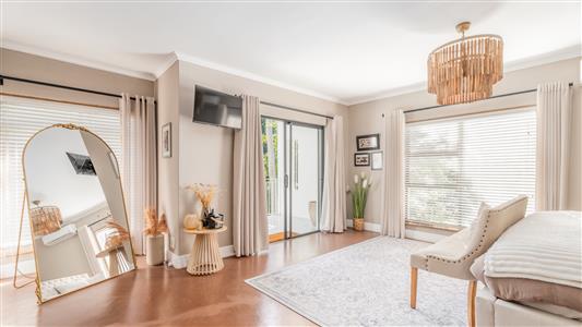 House For Sale in Lemoenkloof, Paarl, Western Cape - M127182