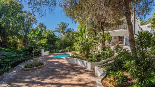 House For Sale in Lemoenkloof, Paarl, Western Cape - M127182