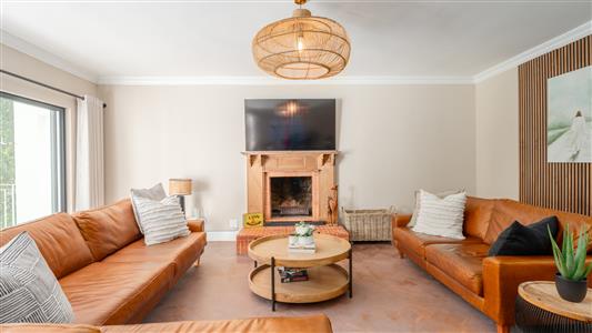 House For Sale in Lemoenkloof, Paarl, Western Cape - M127182