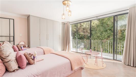 House For Sale in Lemoenkloof, Paarl, Western Cape - M127182