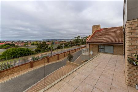 House Unavailable in Menkenkop, Mossel Bay, Western Cape - M127194