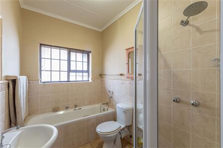 House Unavailable in Menkenkop, Mossel Bay, Western Cape - M127194