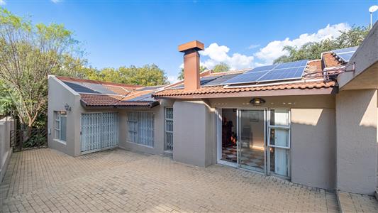 House For Sale in Randpark Ridge, Randburg, Gauteng - M127195