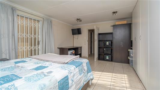 House For Sale in Randpark Ridge, Randburg, Gauteng - M127195
