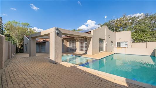 House For Sale in Randpark Ridge, Randburg, Gauteng - M127195