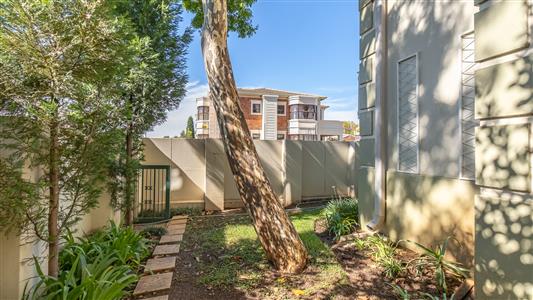Apartment For Sale in Bryanston, Sandton, Gauteng - M127219