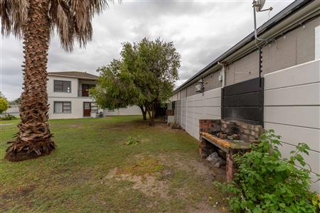 Apartment Unavailable in Twin Palms, Strand, Western Cape - M127218