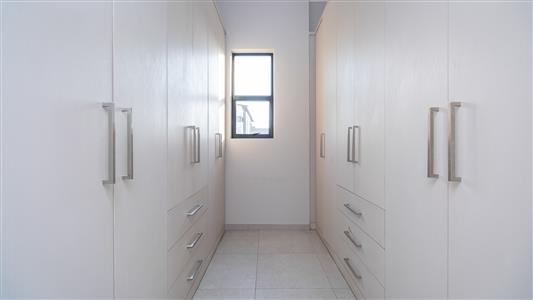 House For Sale in Midstream Meadows, Midstream Estate, Centurion, Gauteng - M127227