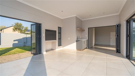 House For Sale in Midstream Meadows, Midstream Estate, Centurion, Gauteng - M127227